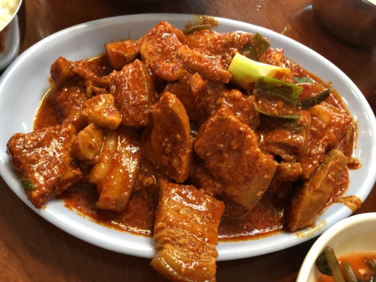 굴다리식당 이미지