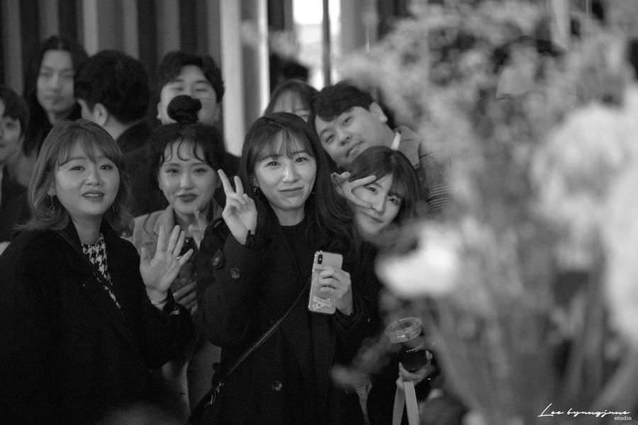 갤러리바이준 이미지