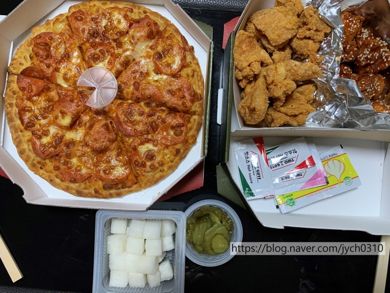 투가이즈치킨앤피자 이미지