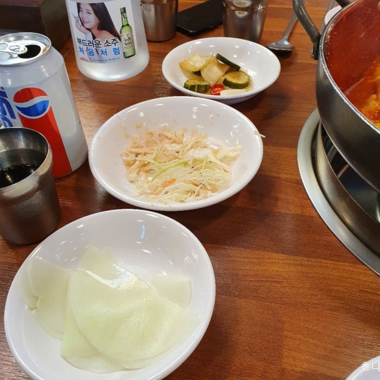 꽃피는닭마을 이미지