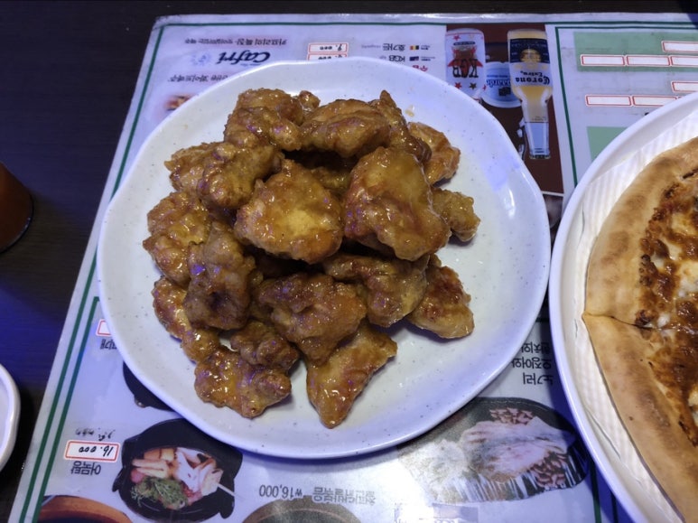 붐치킨임실치즈피자 이미지
