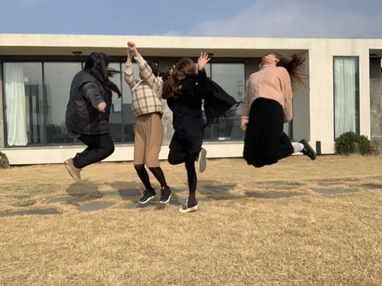 흰고래숨비 이미지
