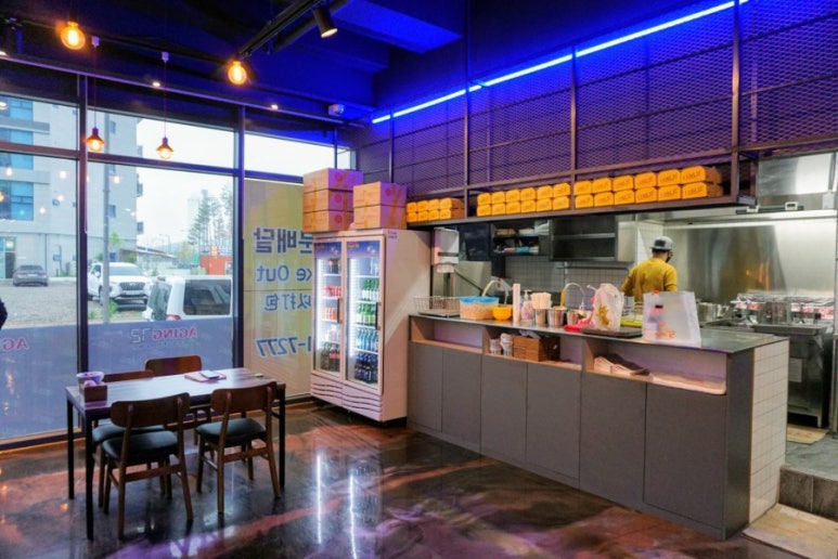 72에이징치킨 이미지