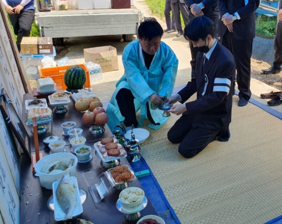 뚱이식당 이미지