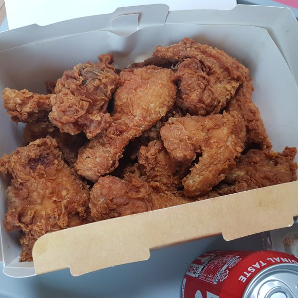 비에이치씨치킨회기점 이미지