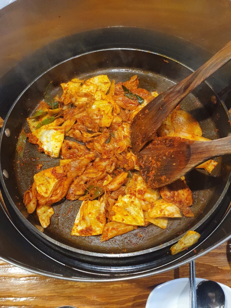 유가네닭갈비 이미지