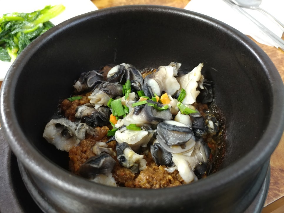 우렁쌈밥 이미지