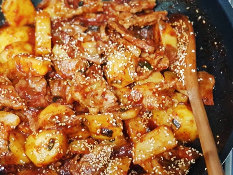 오늘도제육 이미지