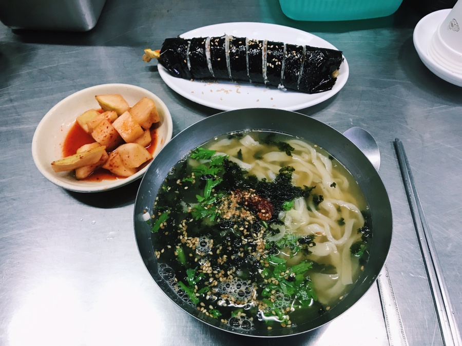 자매분식 이미지