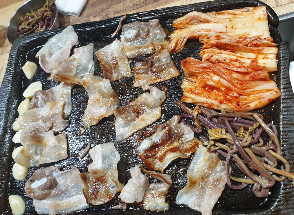 꽃돼지네 이미지