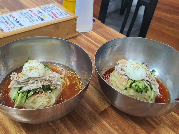 원조밀면 이미지