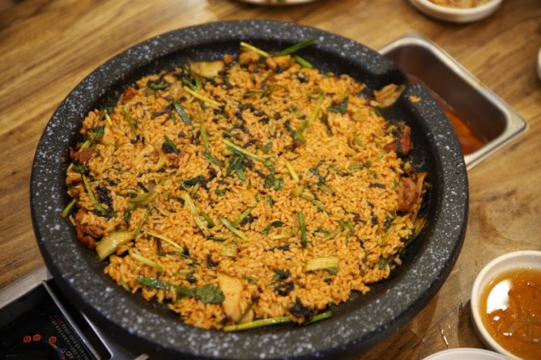 통큰생오리 이미지