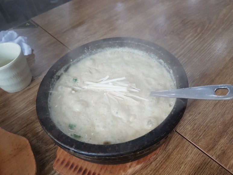 봄내멸치쌈밥 이미지