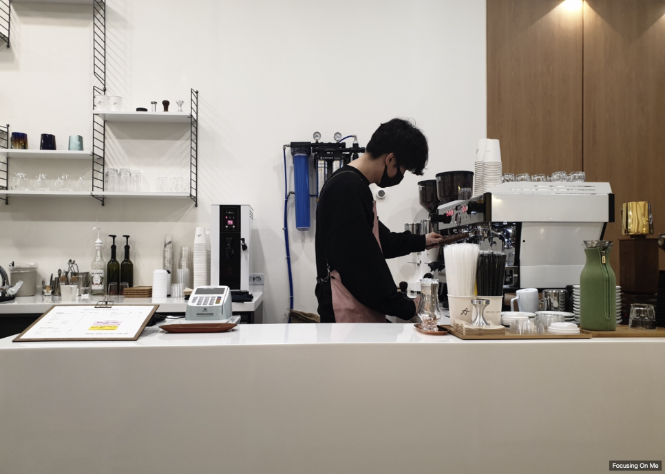 ARTISTS' COFFEE 이미지