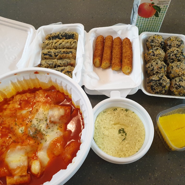 불타는 여고 24시 떡볶이 이미지