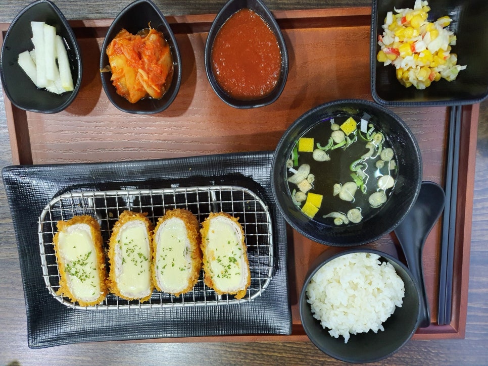 수야수제돈까스 이미지