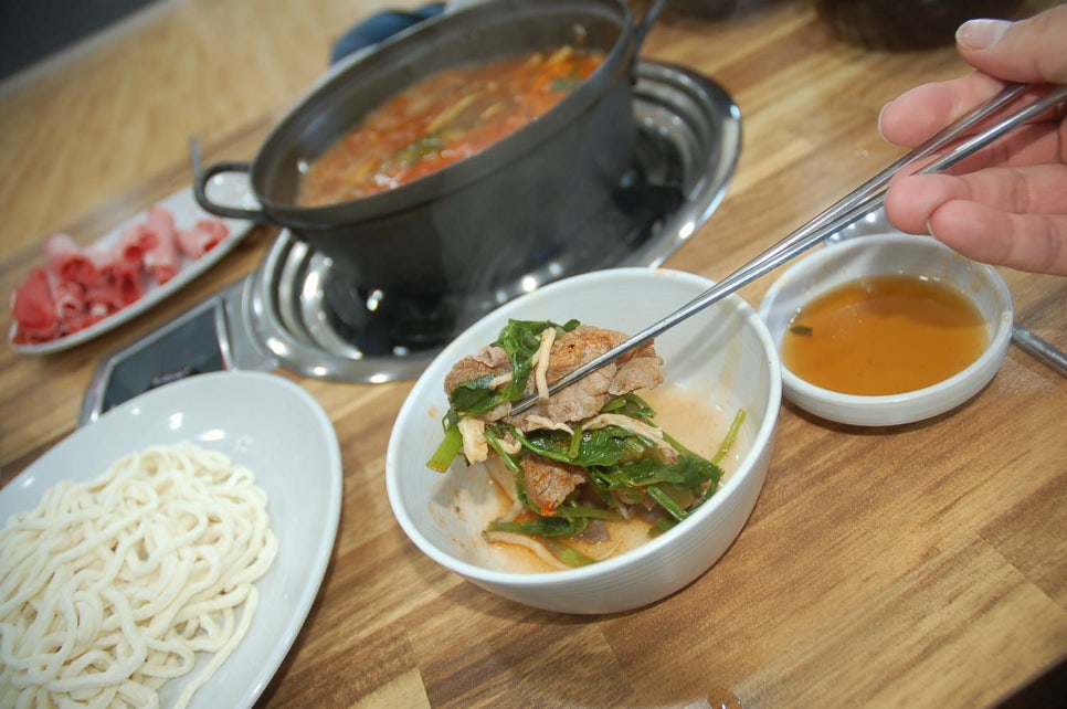 얼큰이손칼국수 이미지
