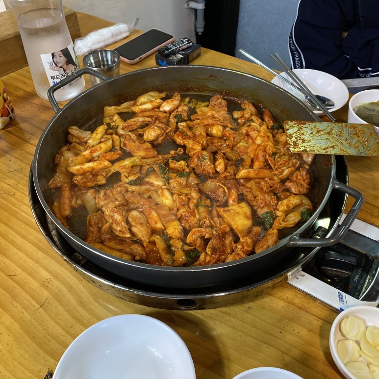 삼촌네춘천닭갈비 이미지