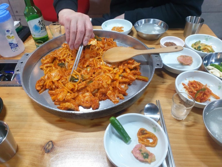 곡반상회 이미지