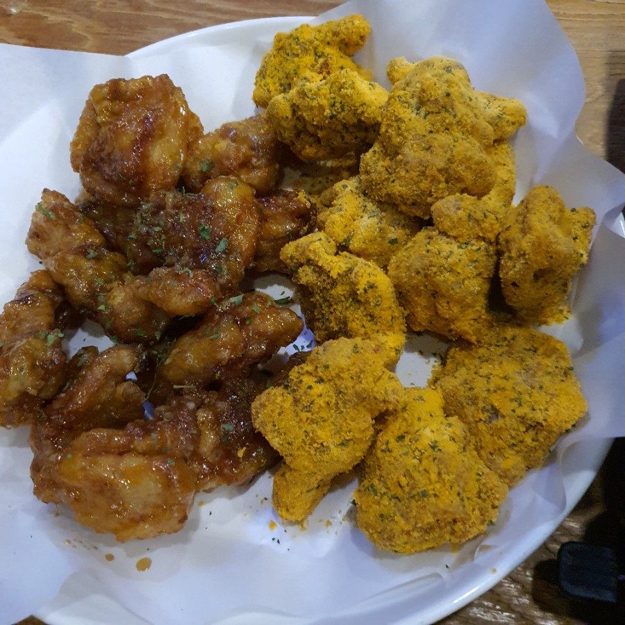 치킨플러스 이미지