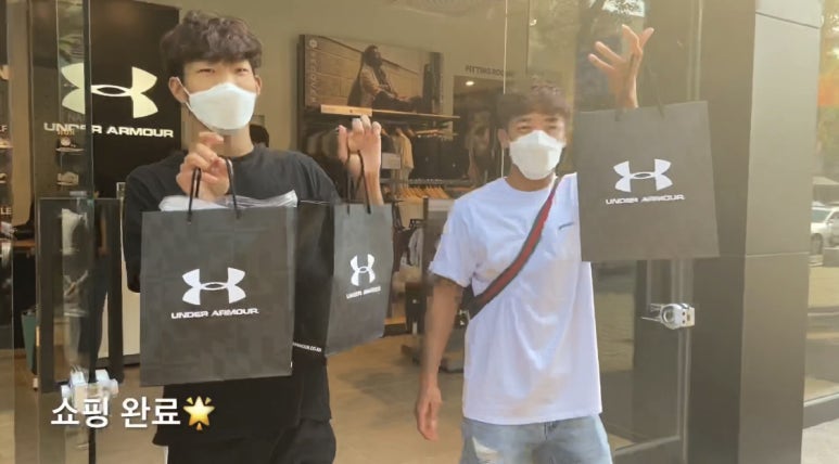 언더아머한대점 이미지