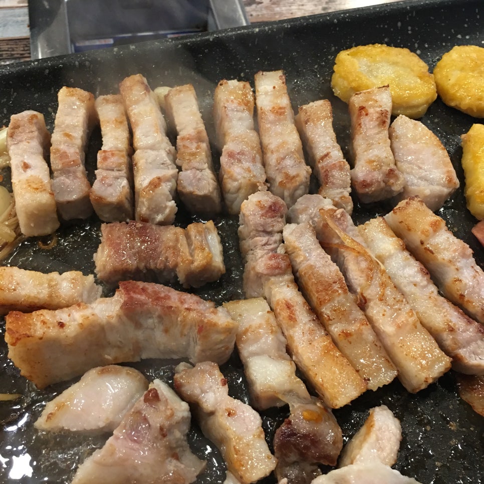 진영 고기짱 이미지