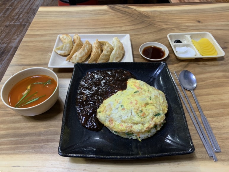학사반점 이미지