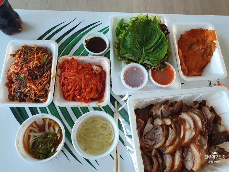엄마왕족발 이미지