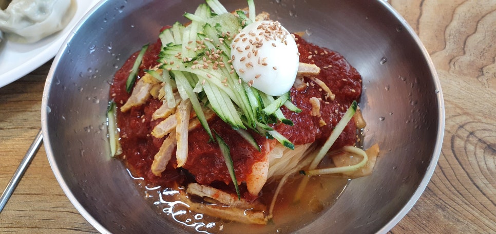 한들밀면 이미지