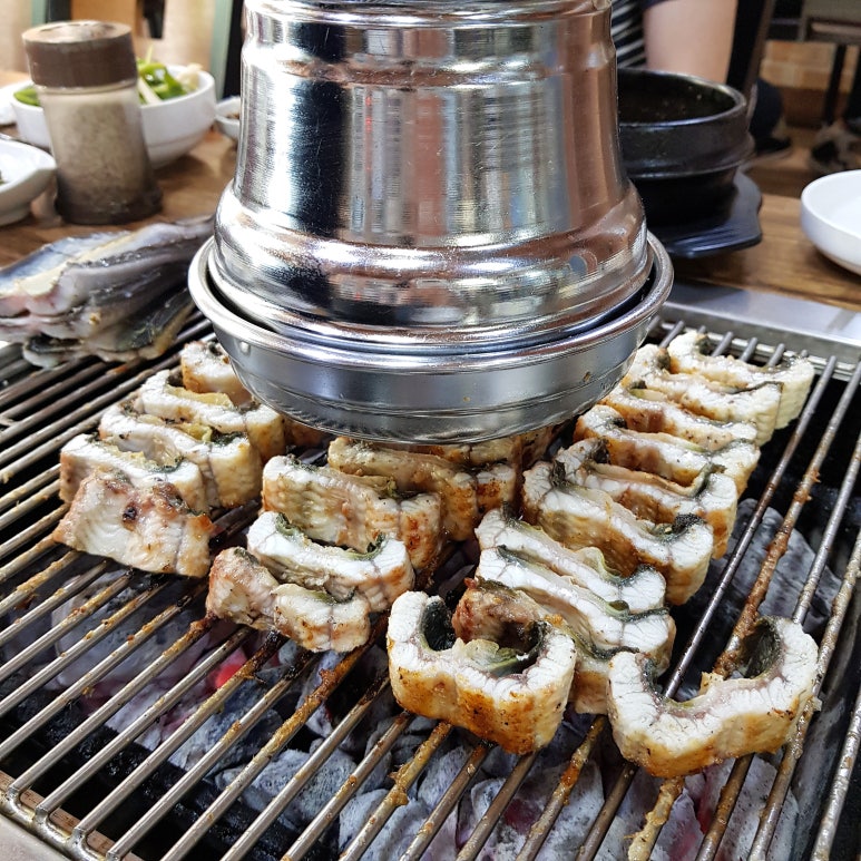 섬진강명품민물장어 이미지