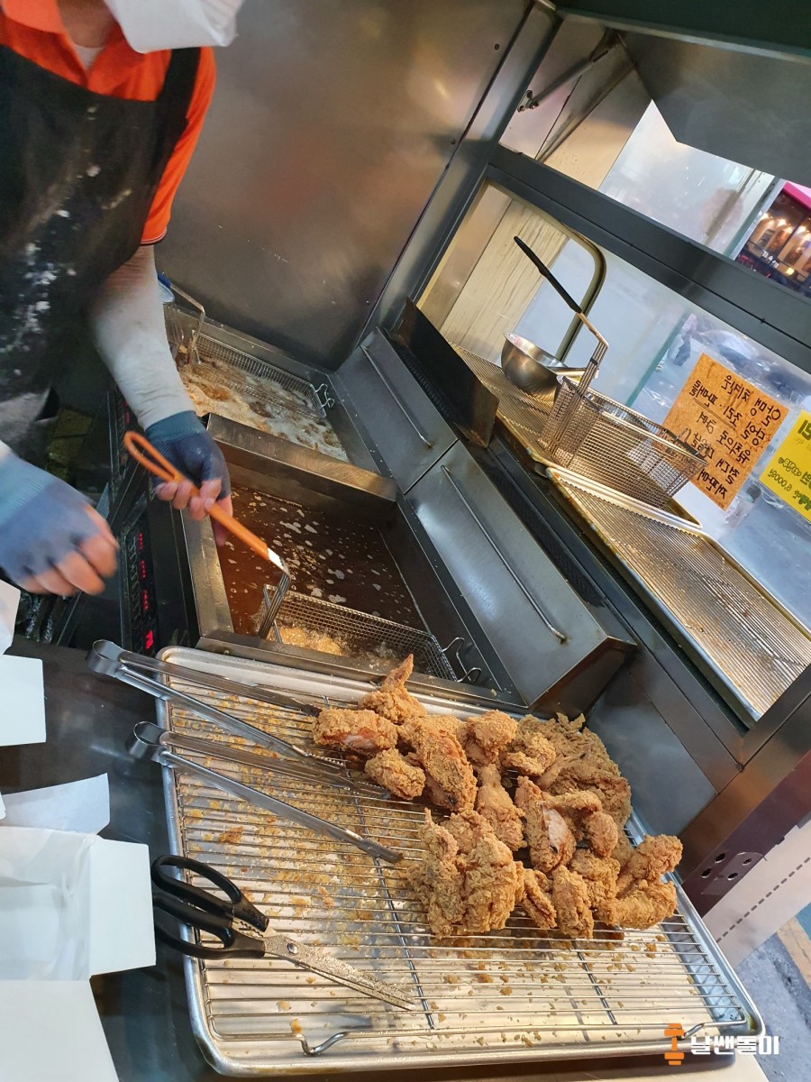 알맹치킨 이미지