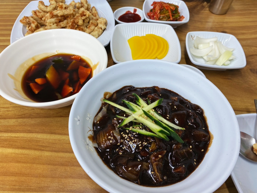 용마루손짜장 이미지