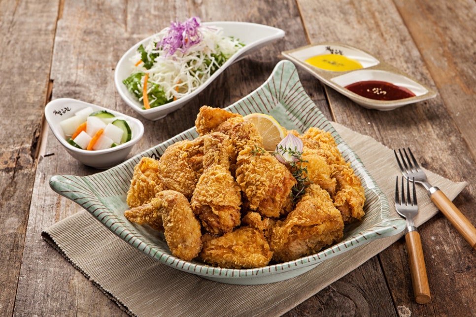 자연담은 치킨 이미지