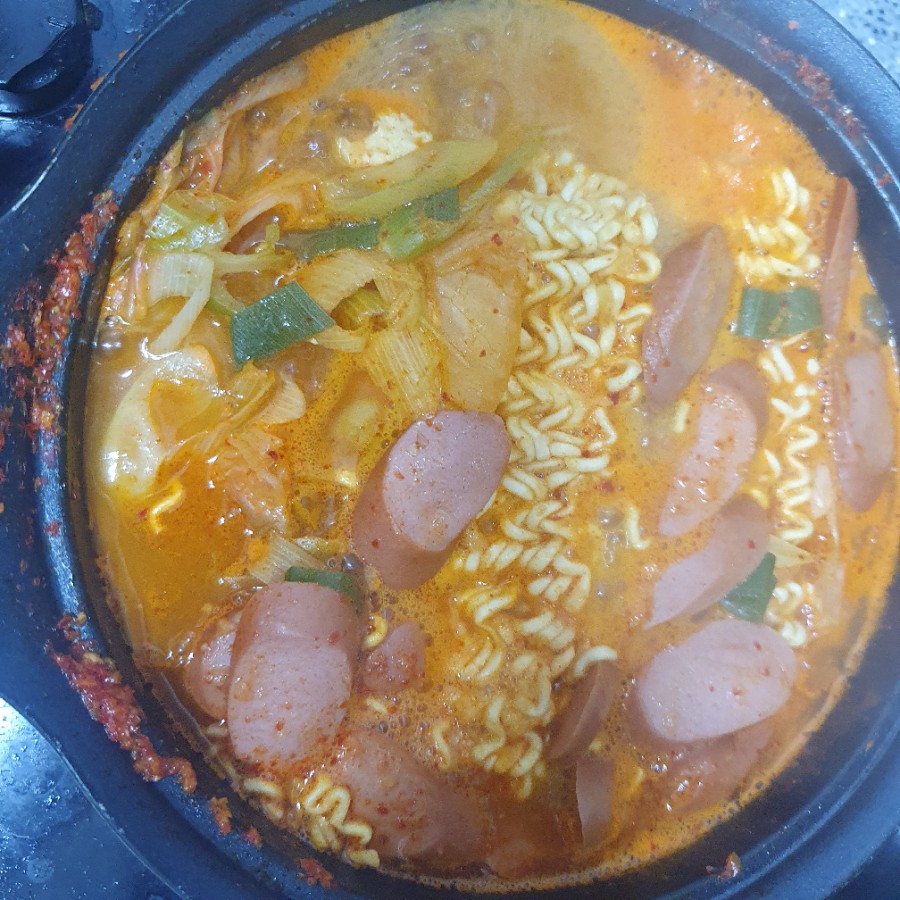 롱쓰부대찌개 이미지