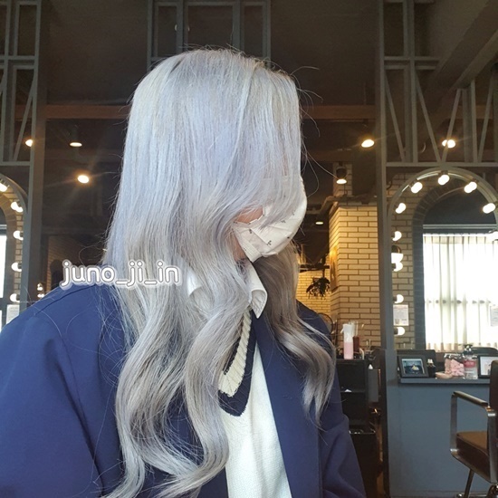 애쉬화이트 이미지