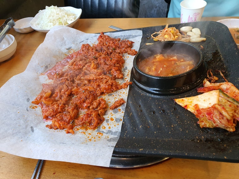 육품달 이미지