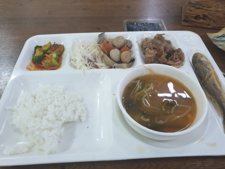 만찬한정식뷔페 이미지