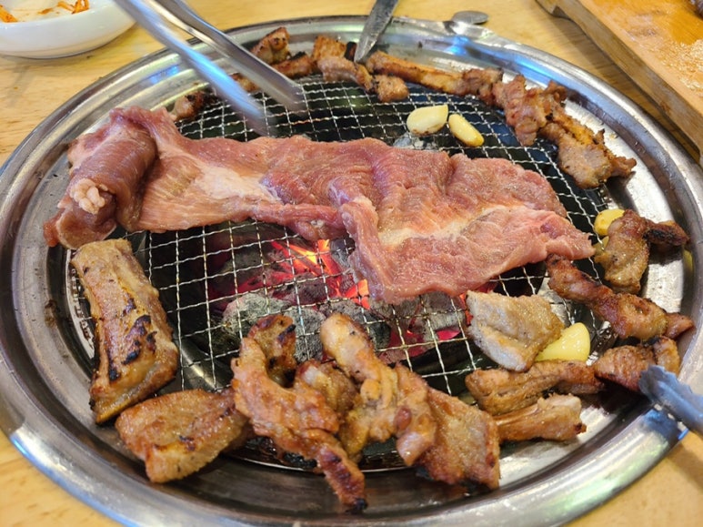 먹으면돼지 이미지