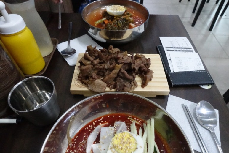 돈쌈냉면 이미지