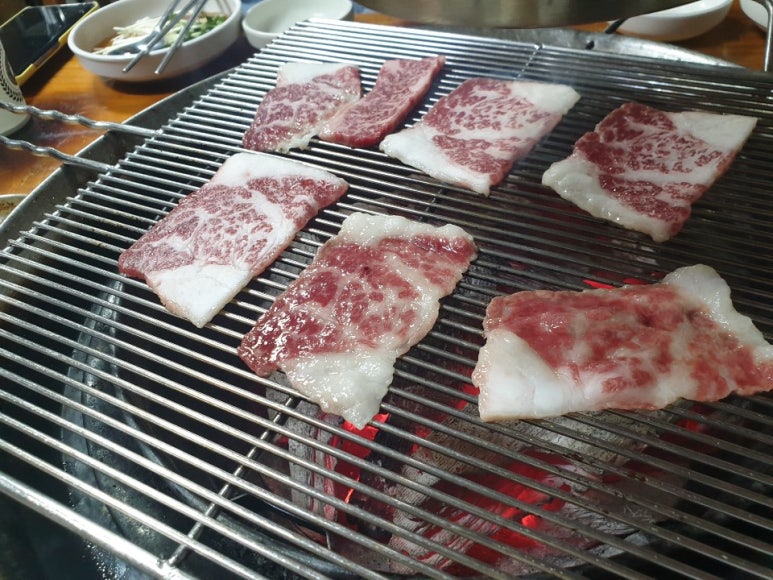 밀목한우뜰 이미지