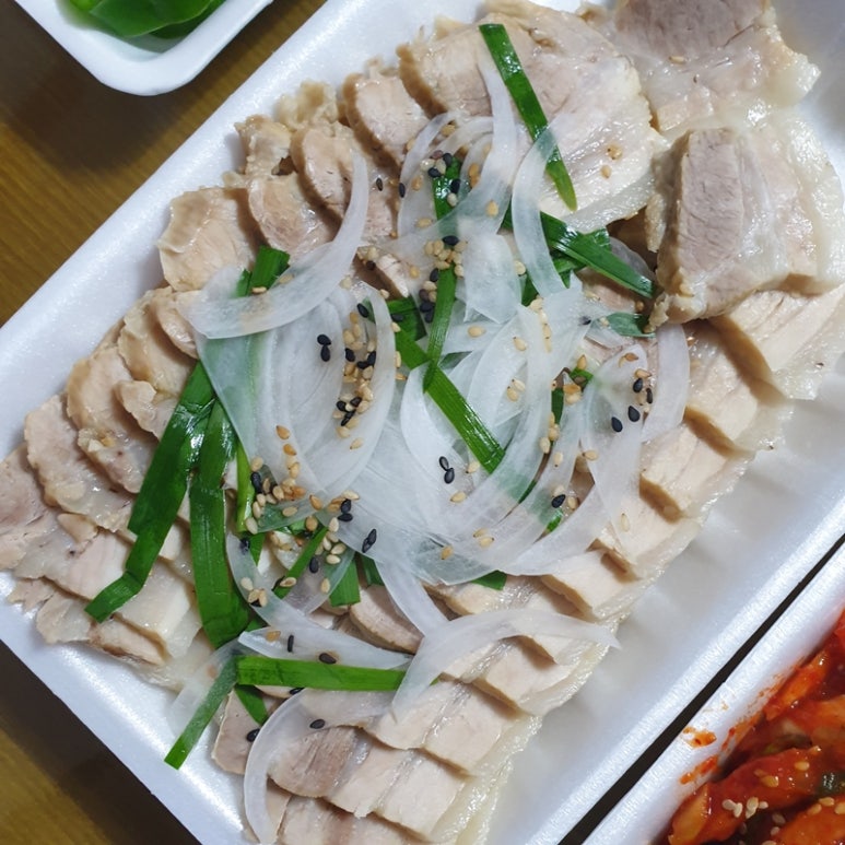 천하왕족발보쌈 이미지