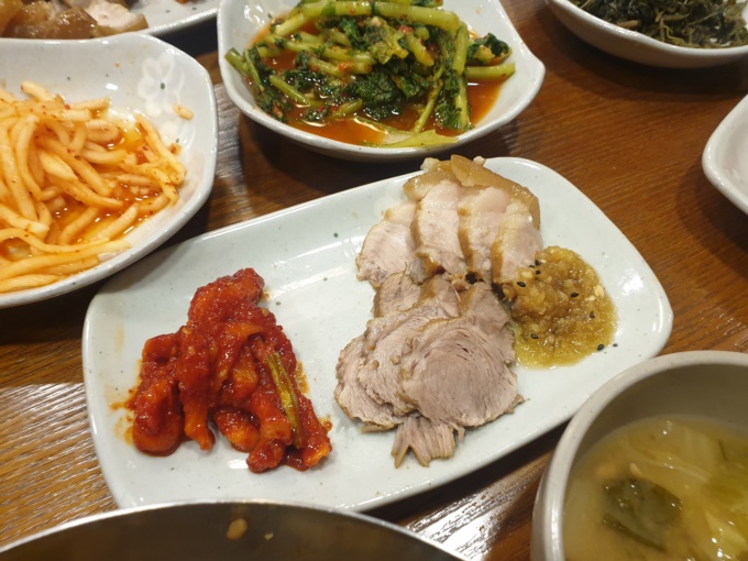 정원마늘보쌈 이미지