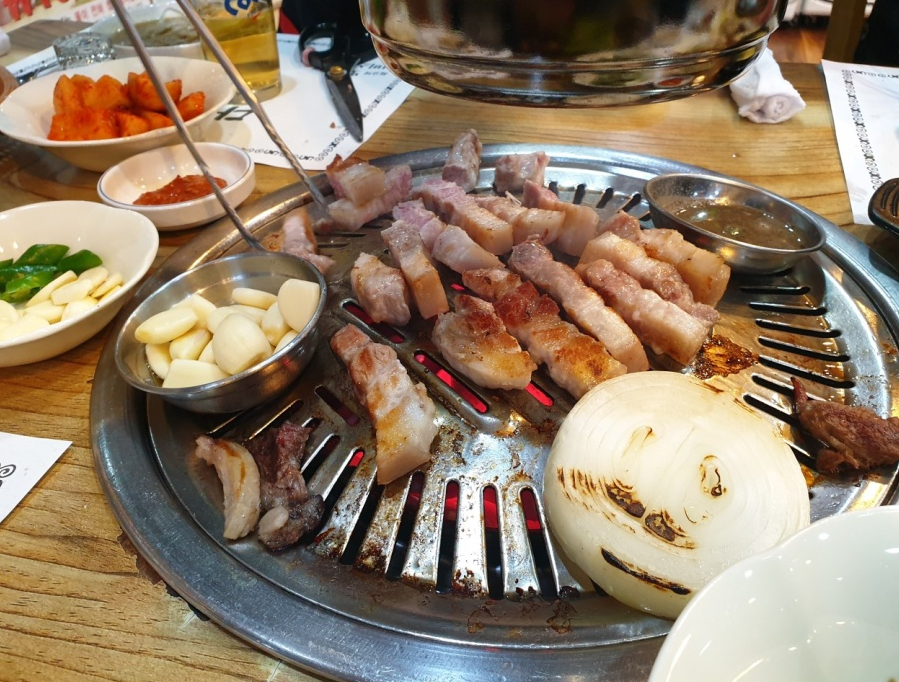 다래와흑돈 이미지