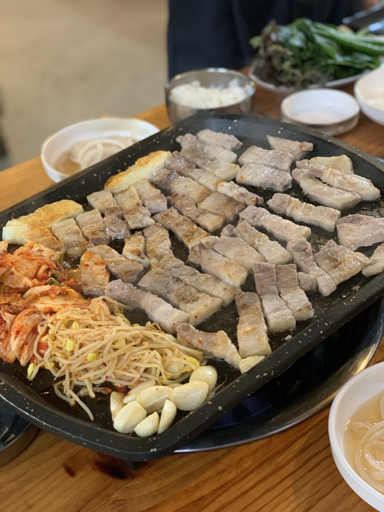 장터삼겹살 이미지