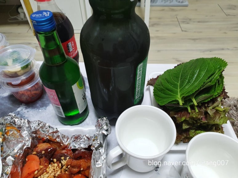 거인왕족발 이미지