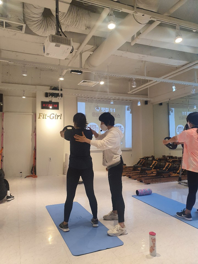 핏걸 이미지