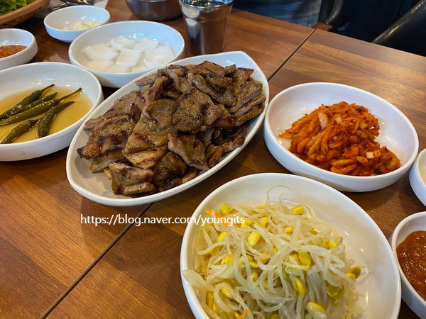 문래돼지불백 이미지