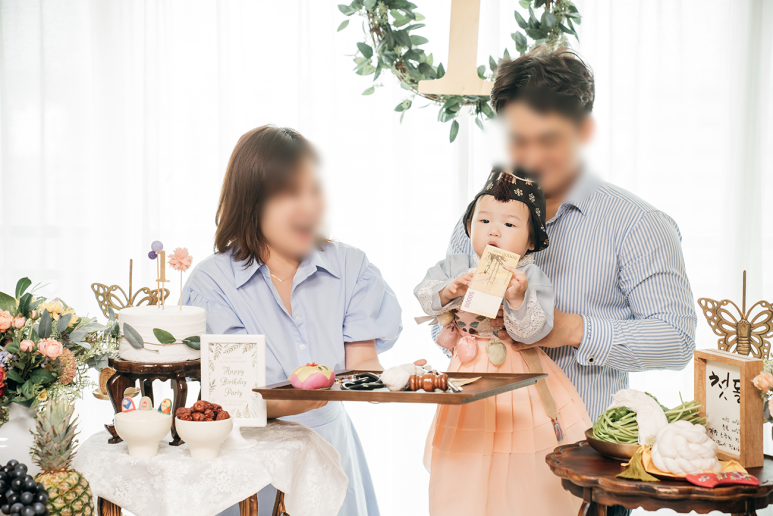 설아돌상앤스튜디오 이미지
