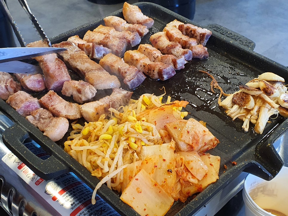 꿀꿀대포집 이미지