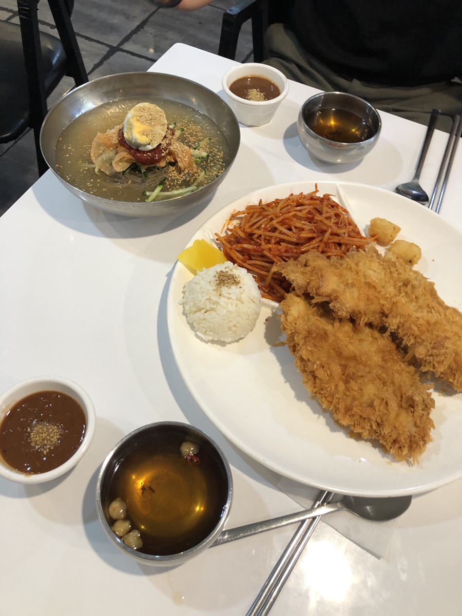 매콩돈까스와냉면 이미지